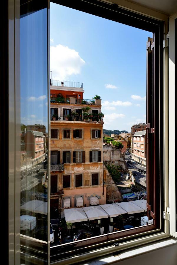 Livia B&B - Trastevere Rzym Zewnętrze zdjęcie