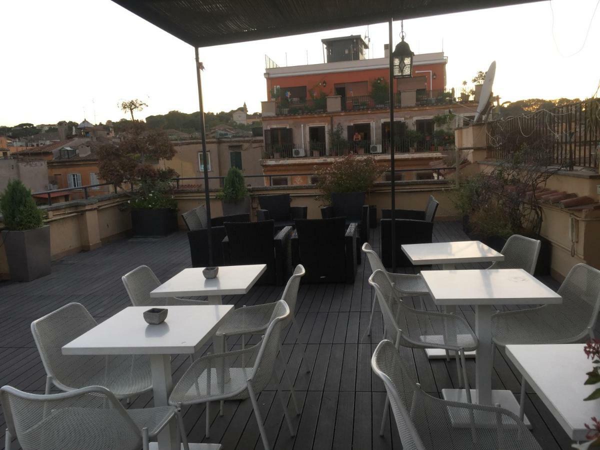 Livia B&B - Trastevere Rzym Zewnętrze zdjęcie